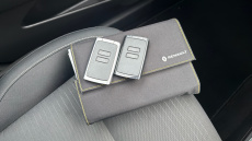 Renault Arkana 1.6 E-TECH Hybrid 145 Iconic 5dr Auto Hybrid Estate